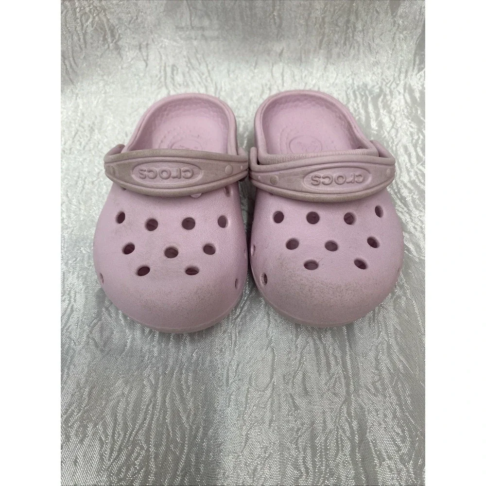 Crocs Baby Girl's Pink Colored Rubber Warm Weather Clogs Child Toddler Size 4/5